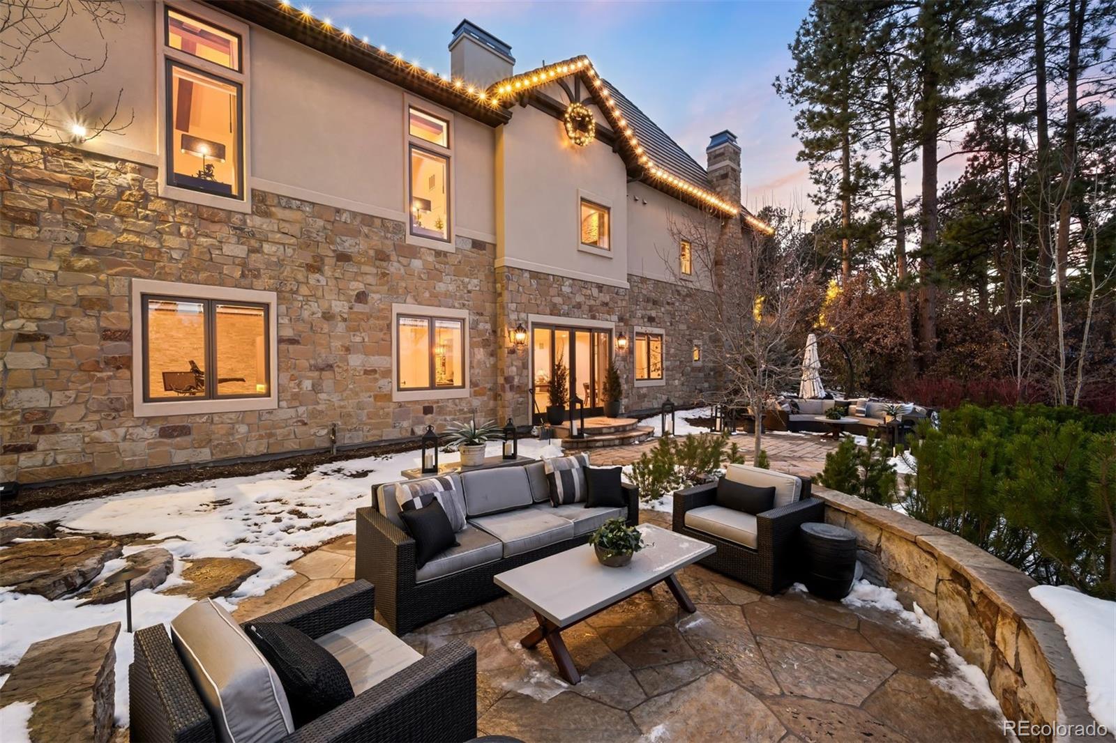 2198 Avenida Del Sol