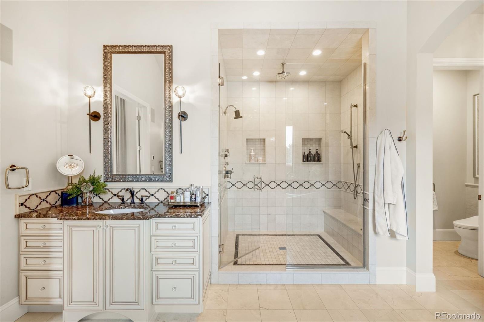 2198 Avenida Del Sol