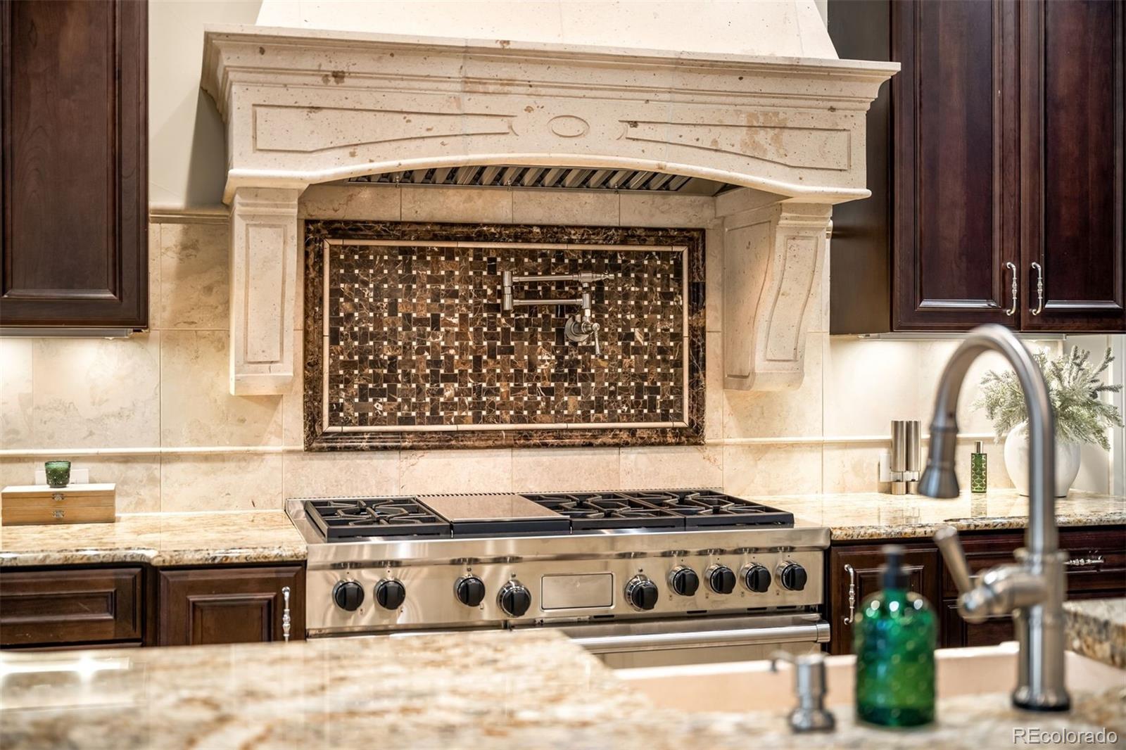 2198 Avenida Del Sol