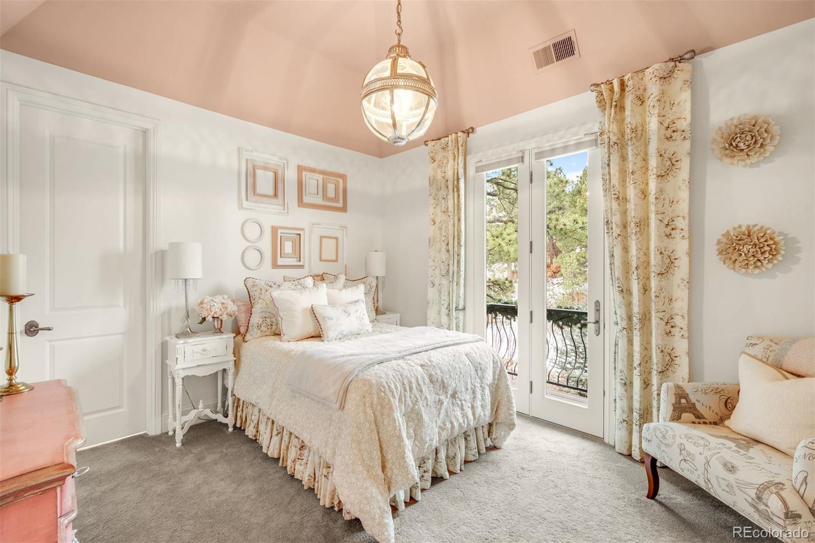 2198 Avenida Del Sol