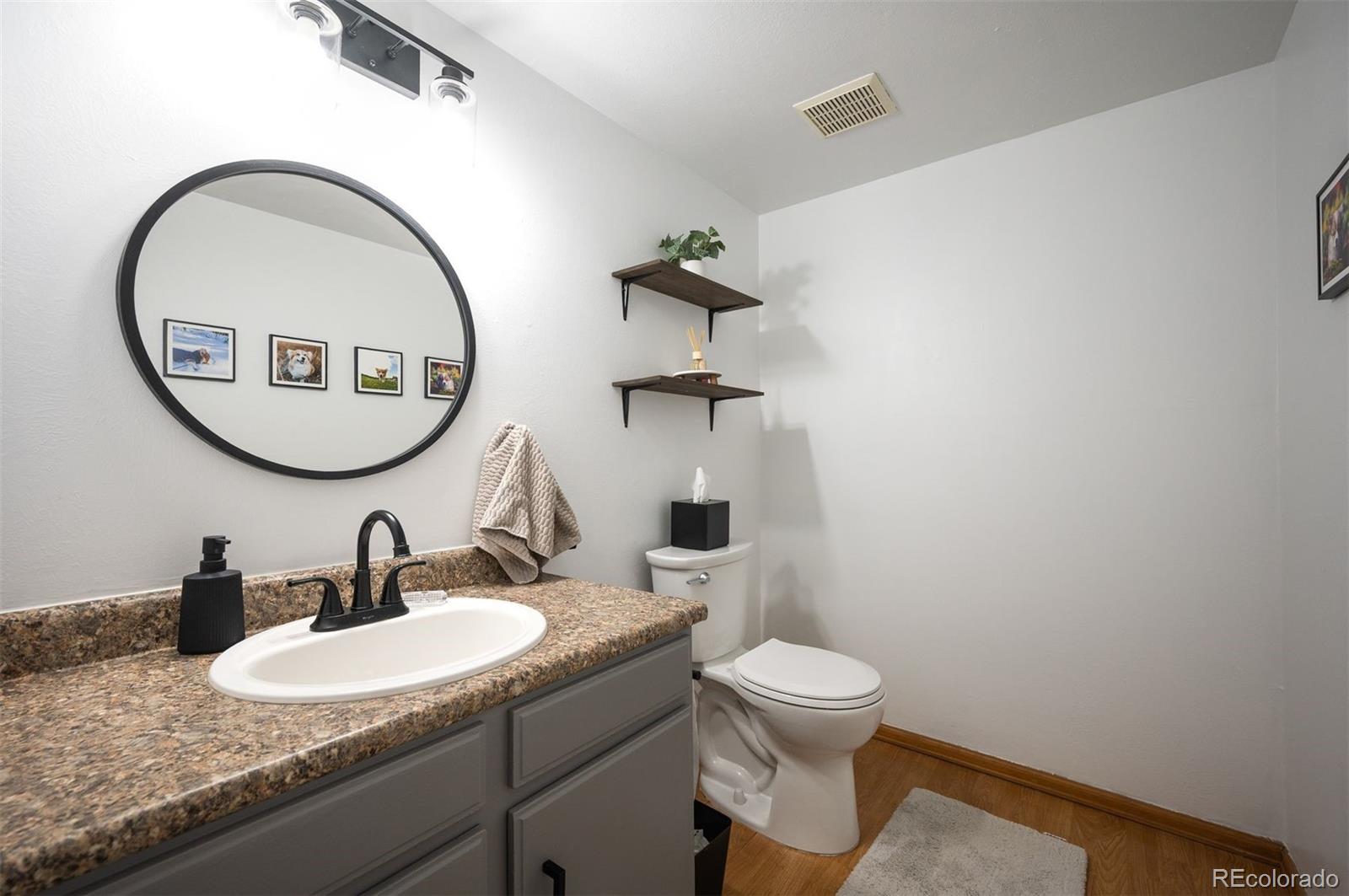 4367 E Maplewood Way