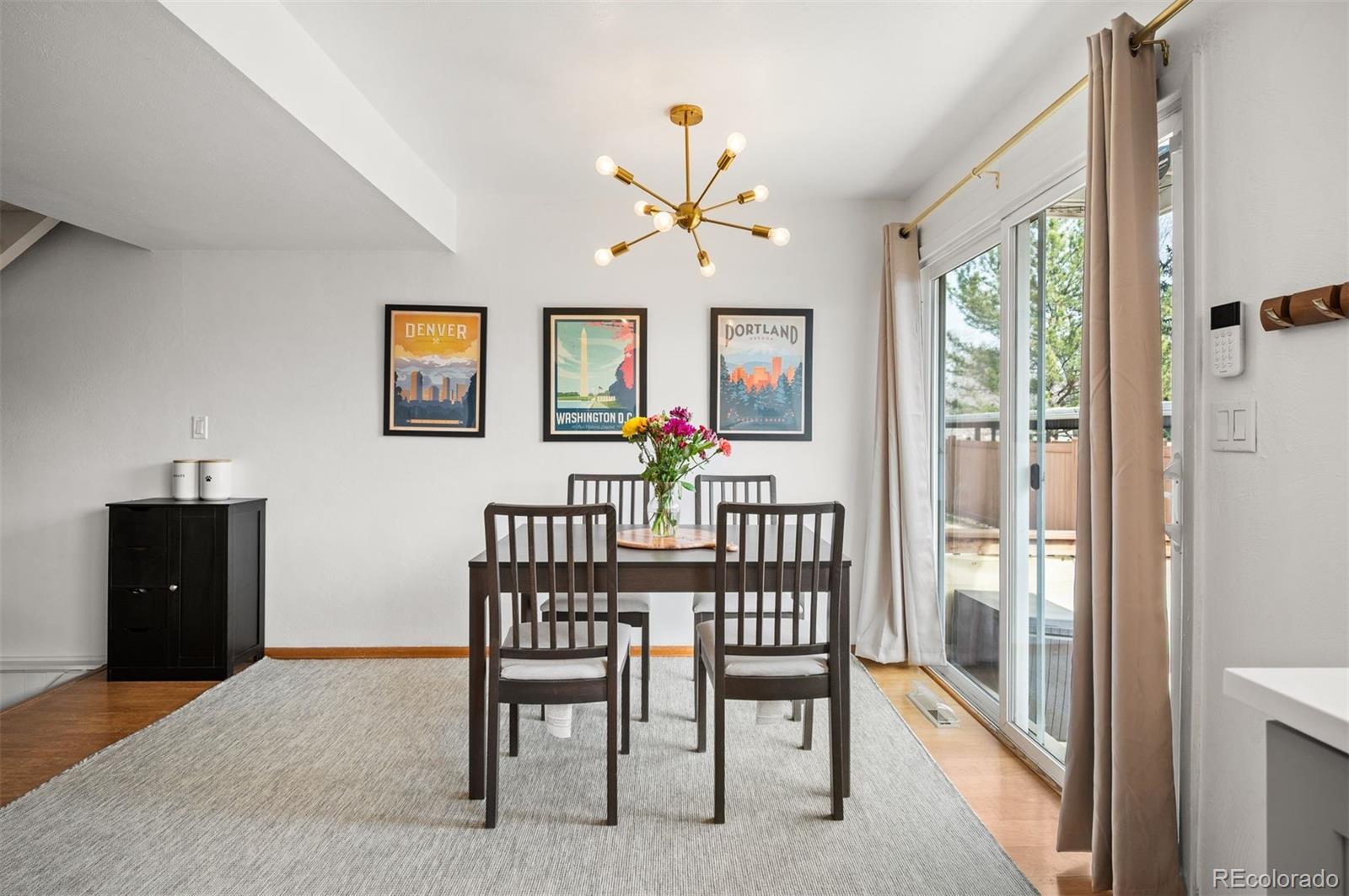 4367 E Maplewood Way