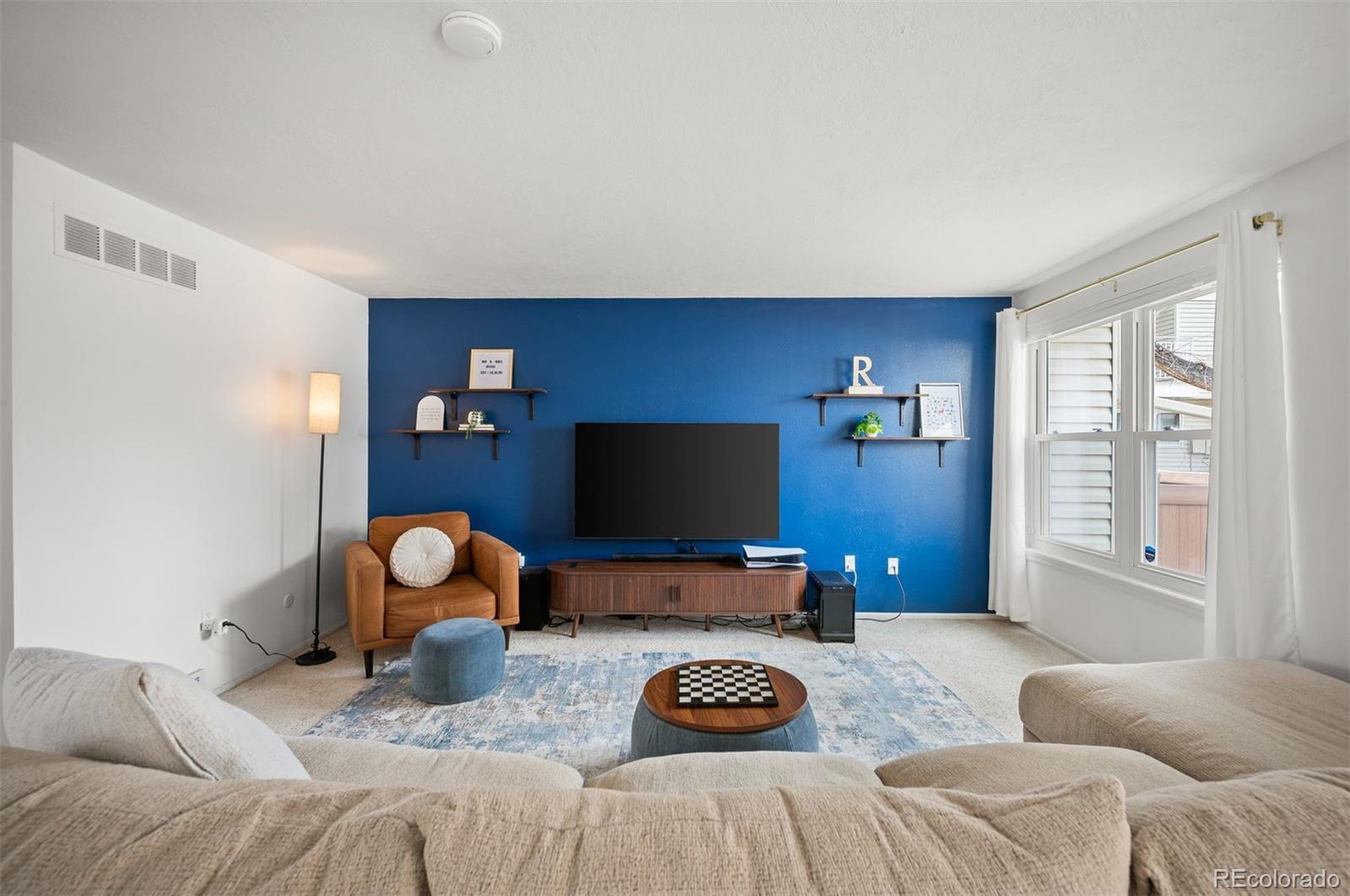 4367 E Maplewood Way