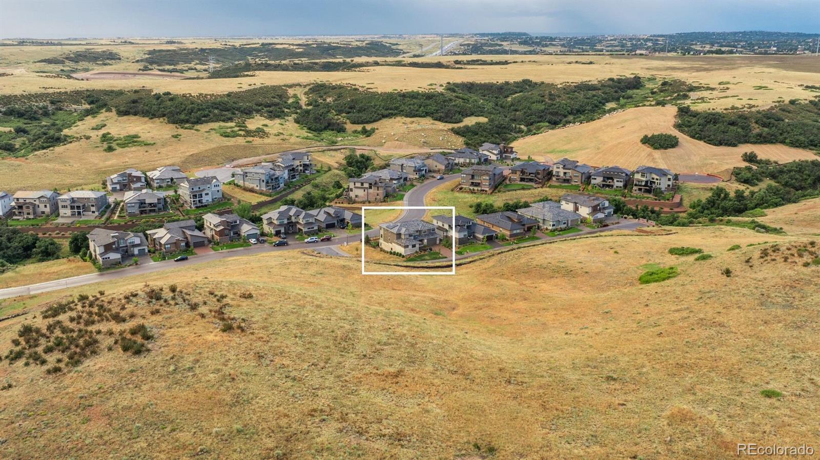 9398 Rockbluff Point