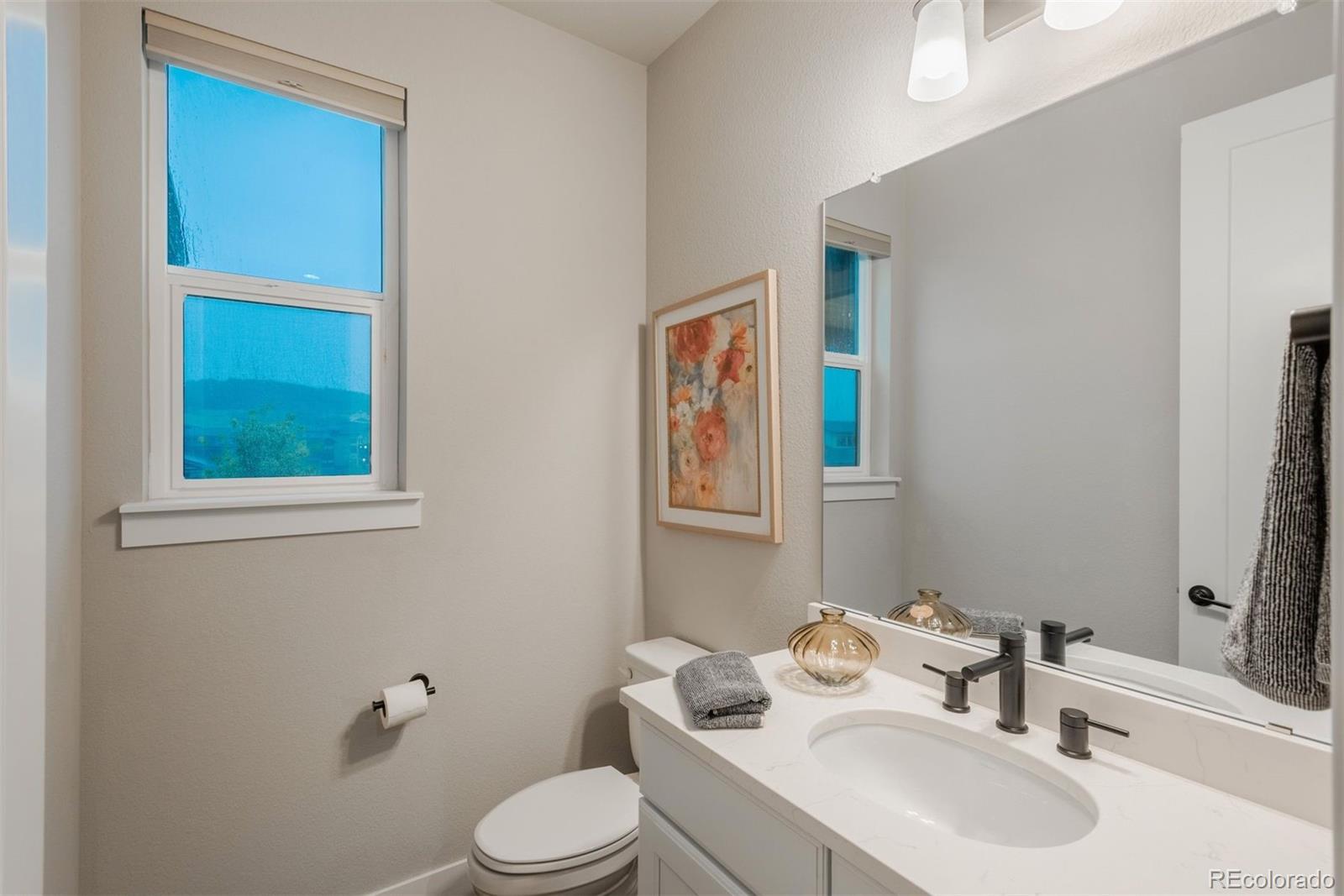 9398 Rockbluff Point