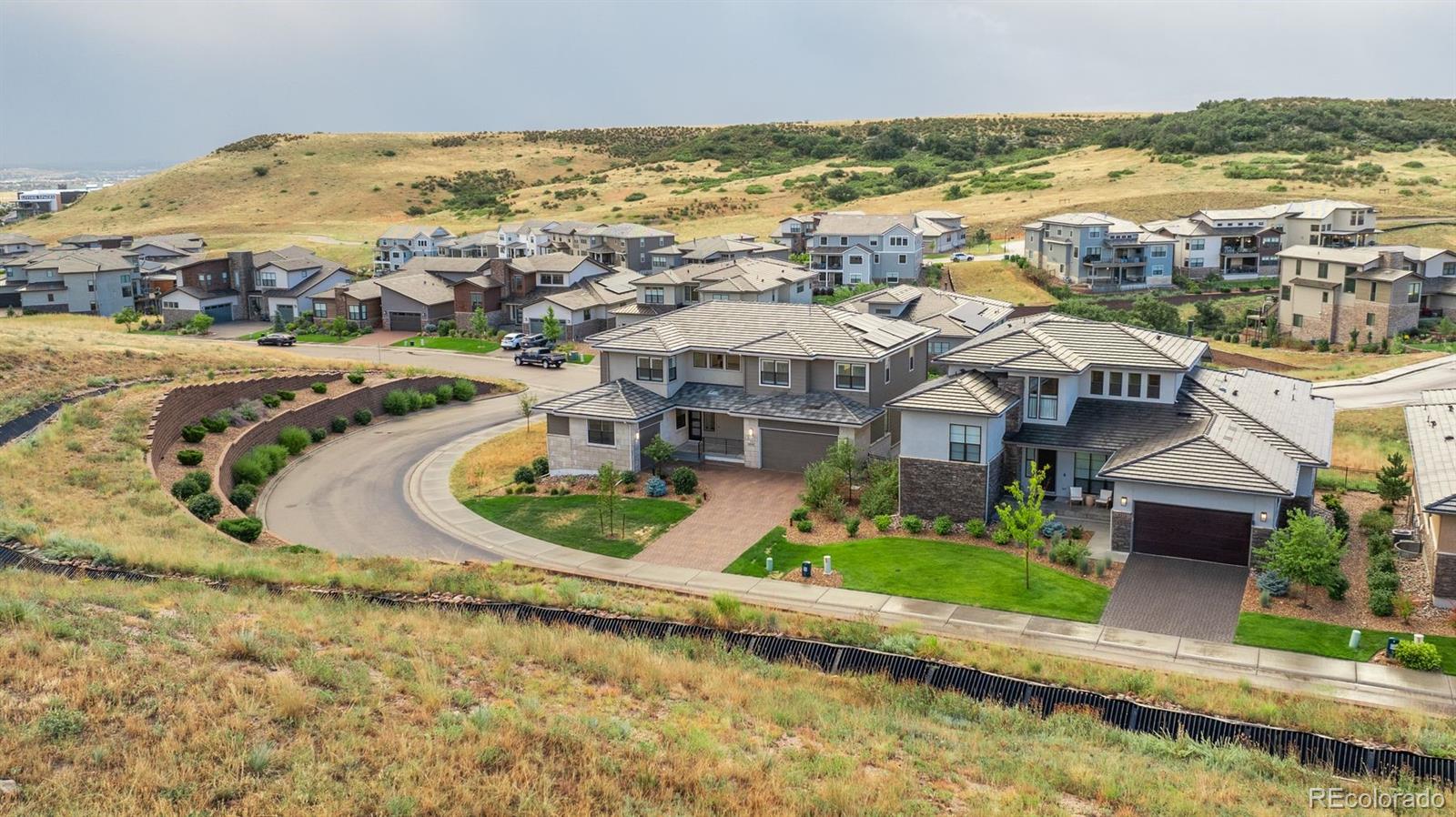 9398 Rockbluff Point