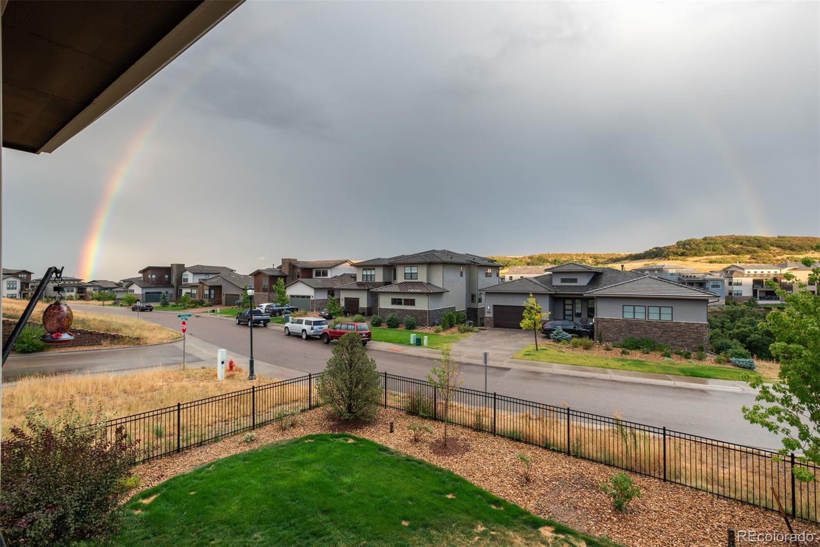 9398 Rockbluff Point