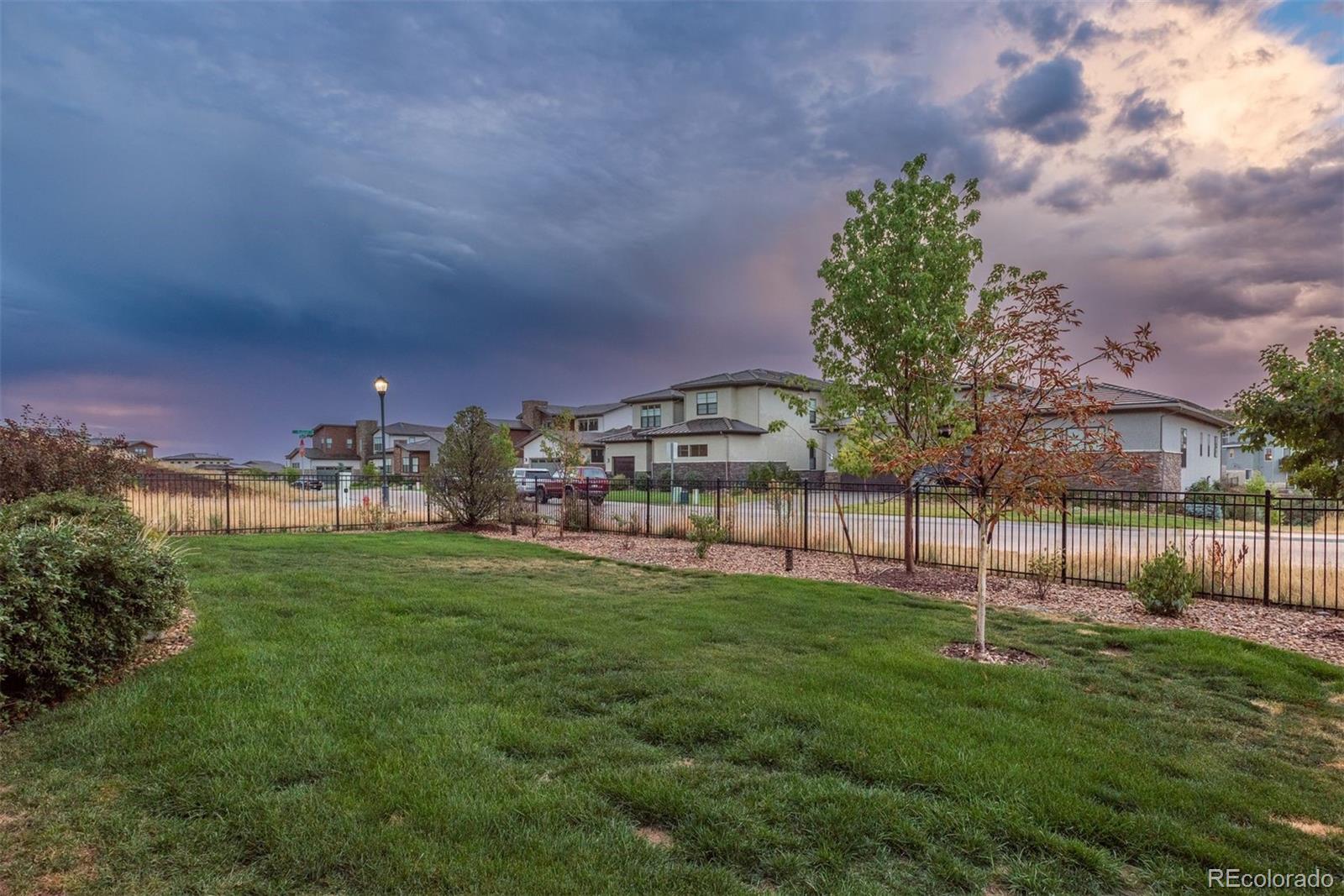 9398 Rockbluff Point