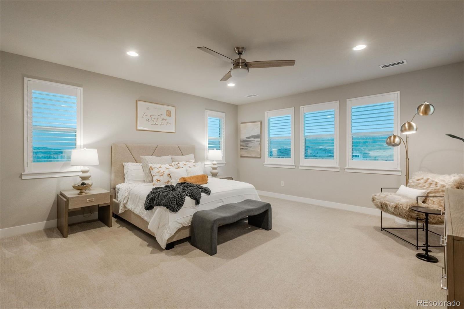 9398 Rockbluff Point