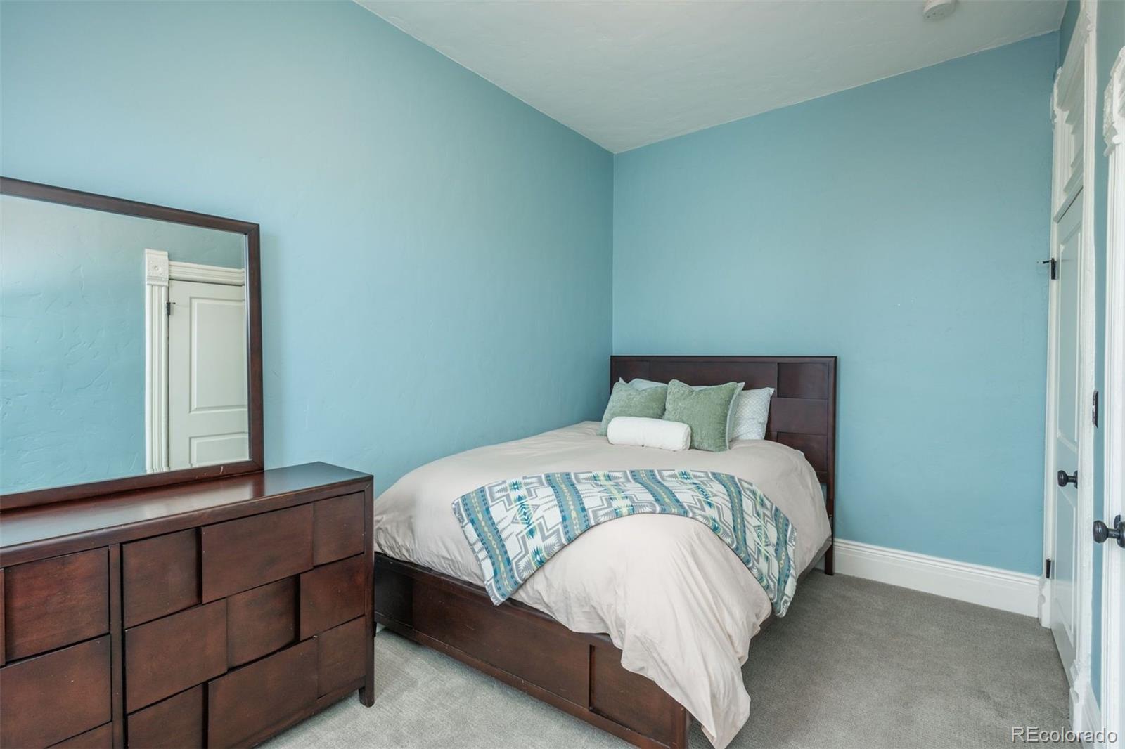 2529 California Street