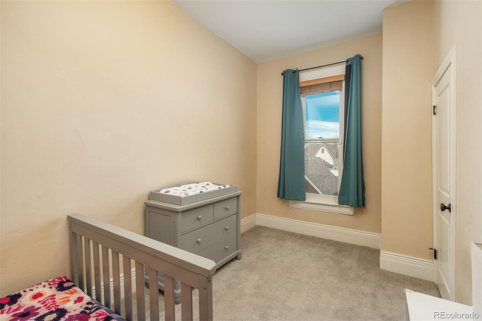 2529 California Street