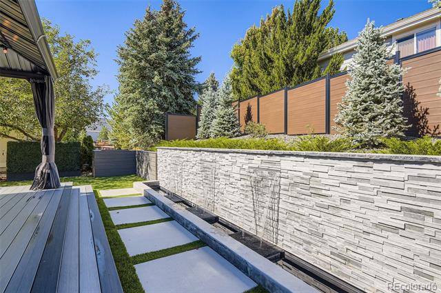 10225 Dunsford Drive
