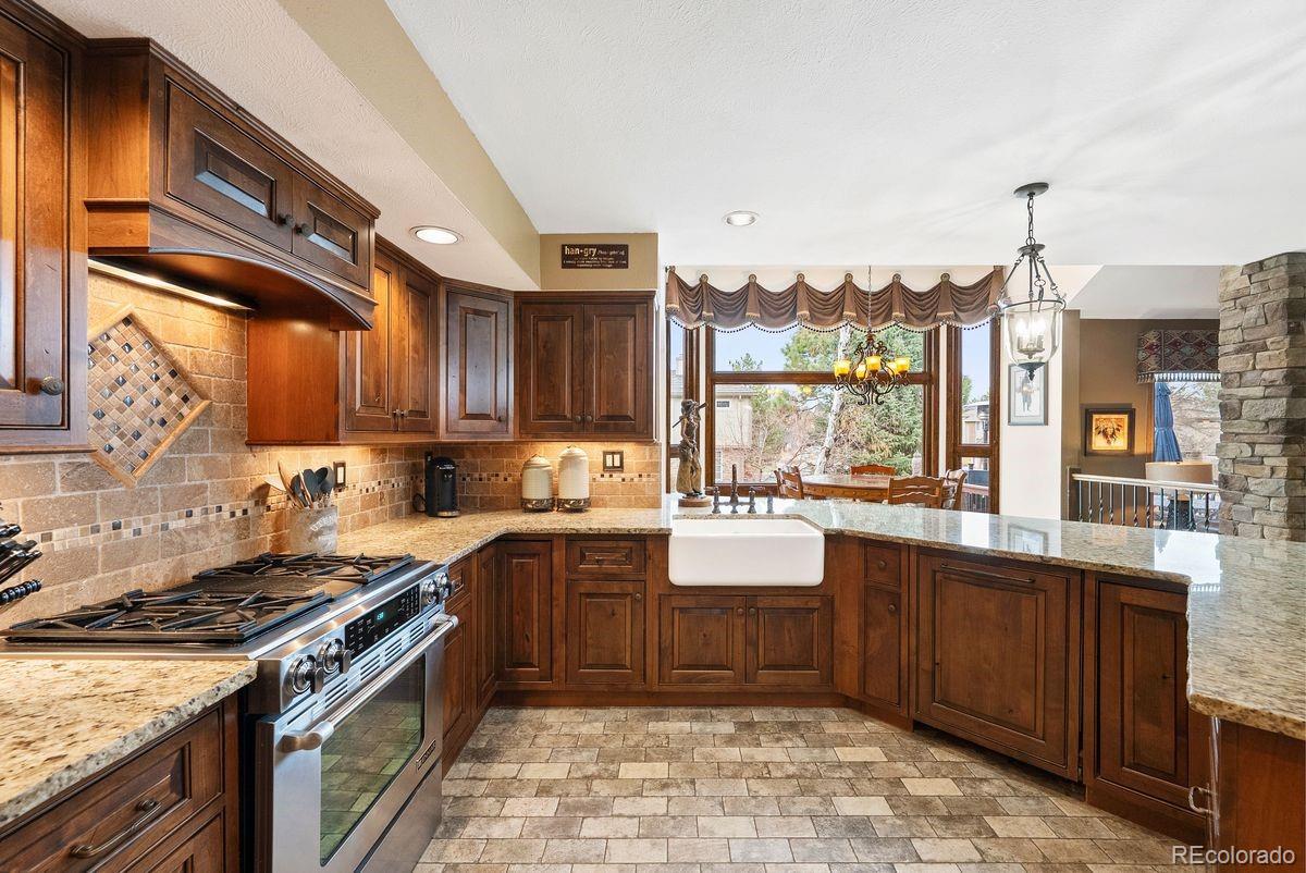 5038 E Nichols Place