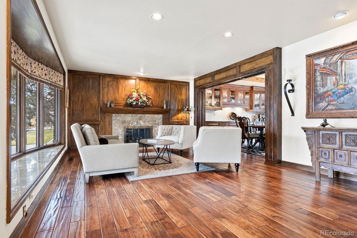 5038 E Nichols Place