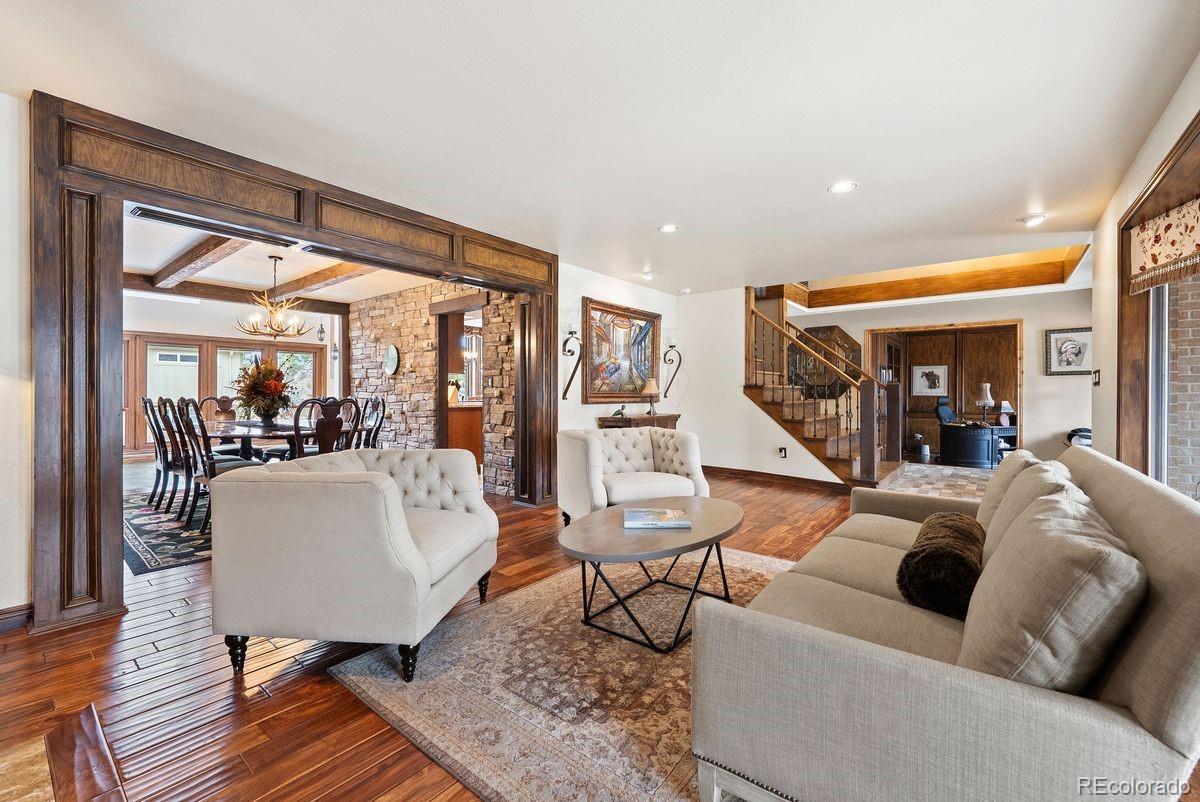 5038 E Nichols Place