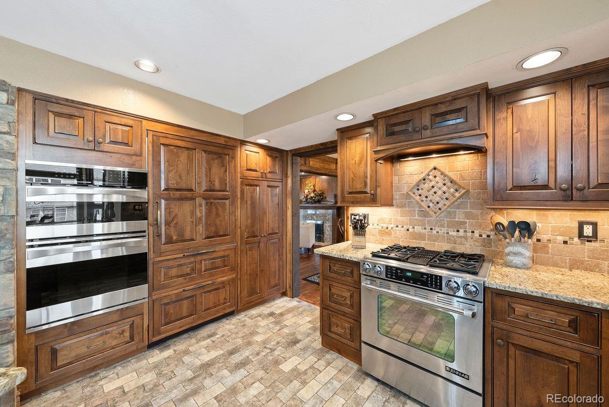 5038 E Nichols Place