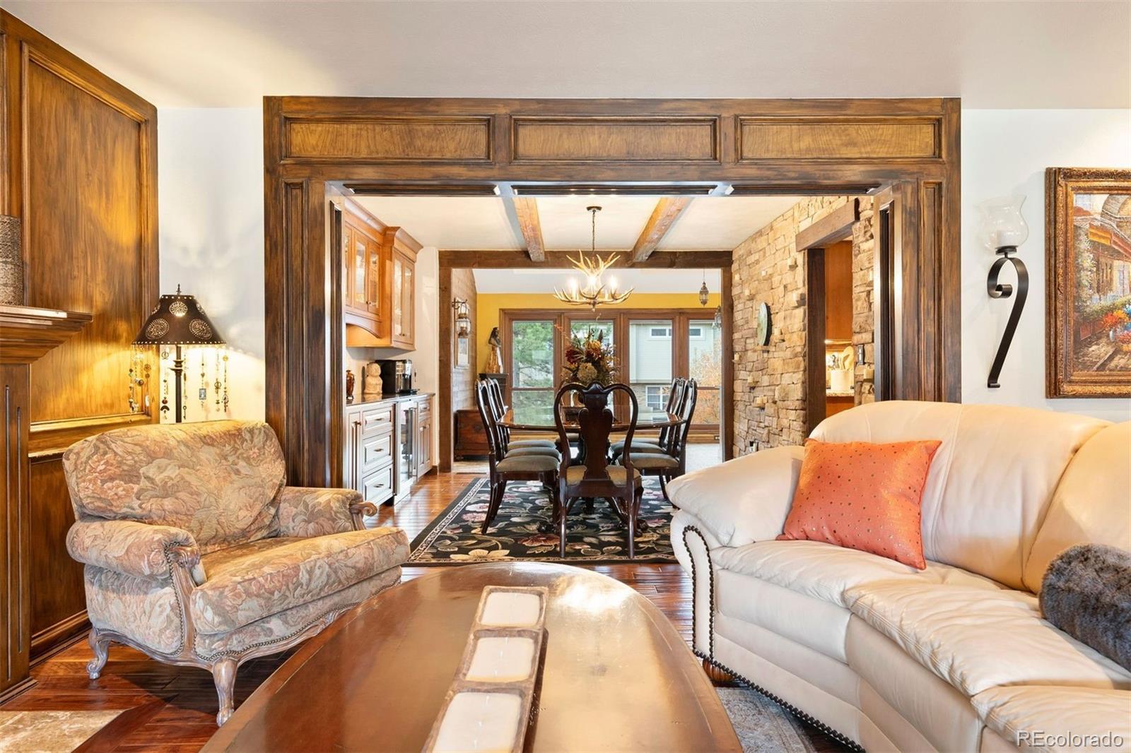 5038 E Nichols Place