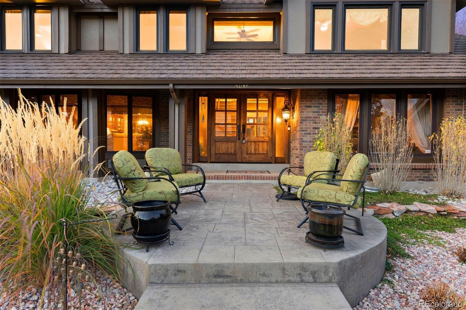 5038 E Nichols Place