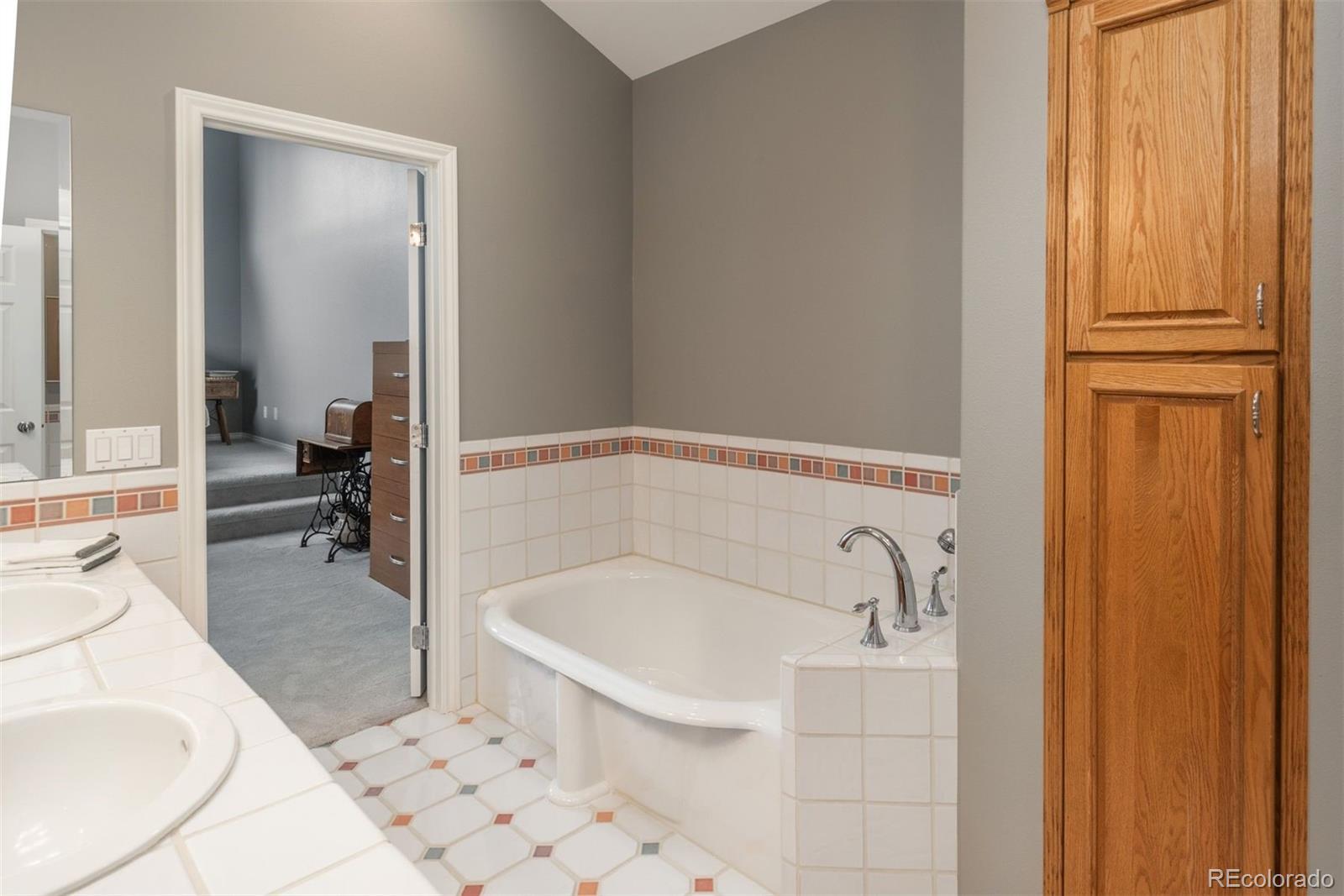 2298 Emerald Drive