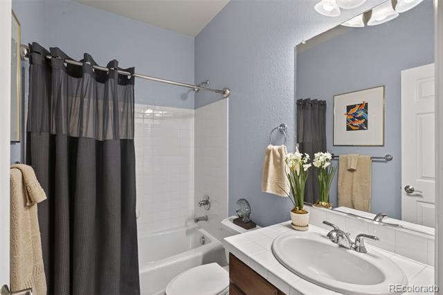 6257 Oxford Peak Court