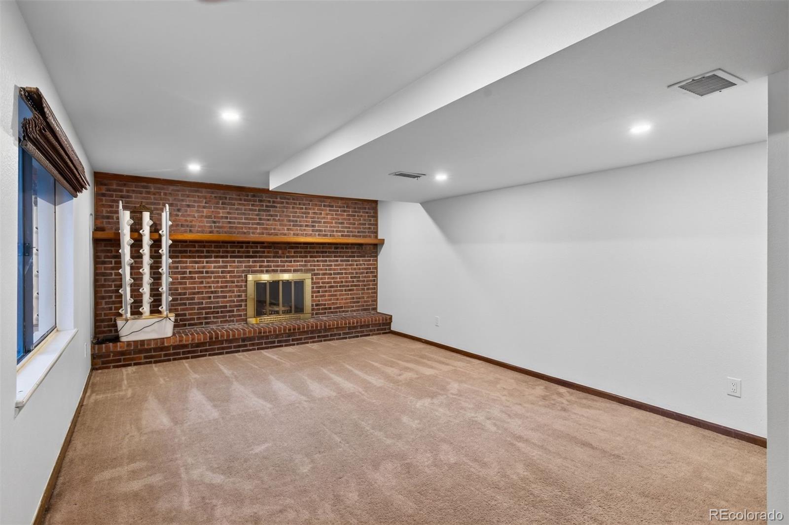 10562 E Maplewood Drive
