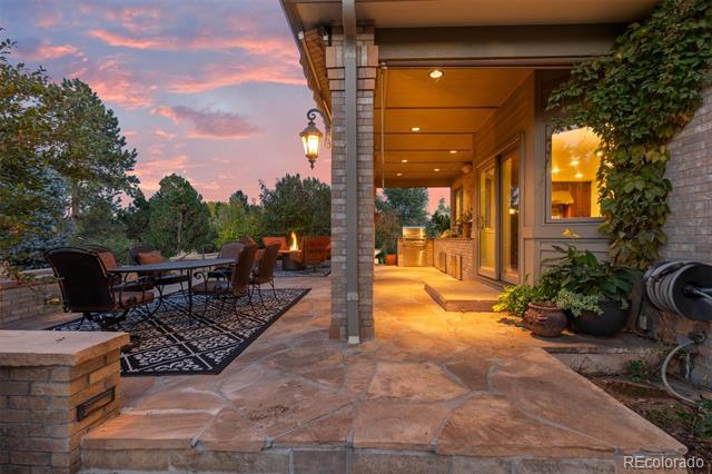 5320 S Race Court
