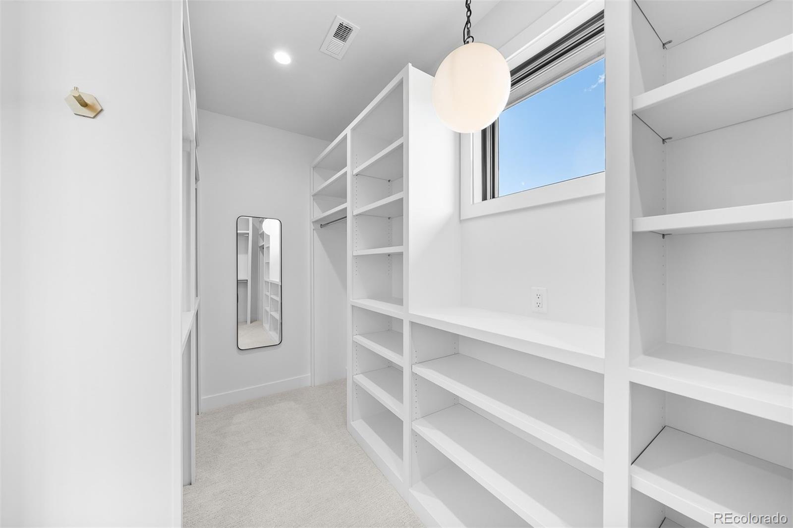 5815 Peppy San Circle