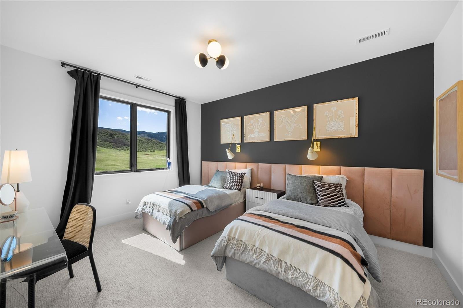 5815 Peppy San Circle