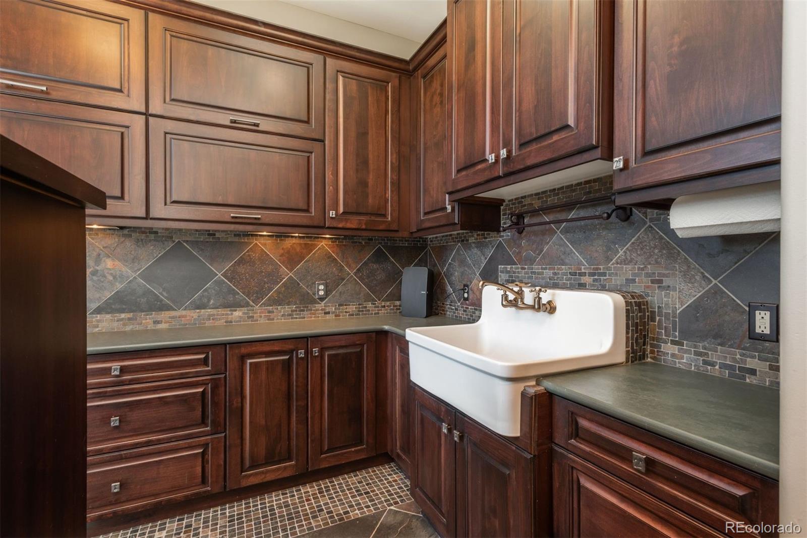 8871 Aspen Leaf Court