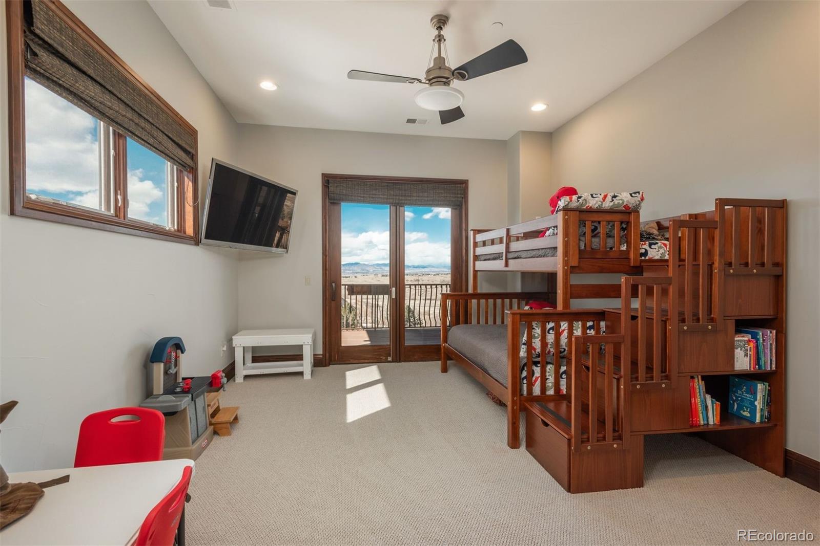 8871 Aspen Leaf Court