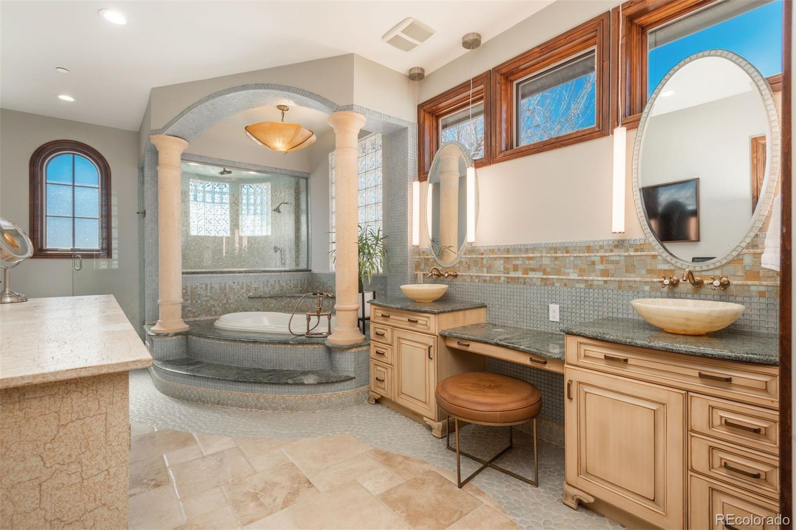 8871 Aspen Leaf Court