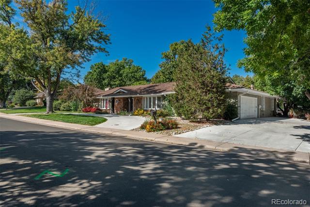 3961 S Magnolia Way