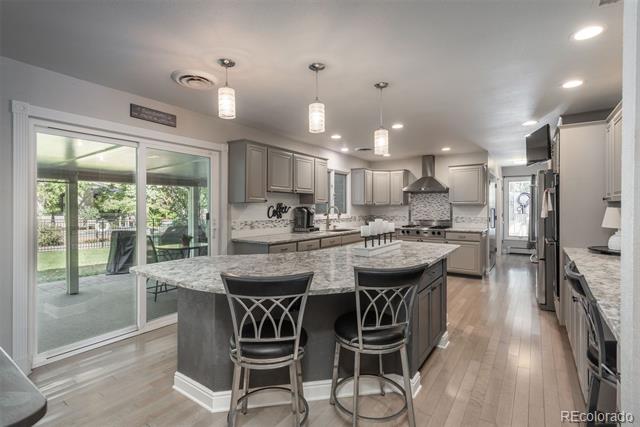 3961 S Magnolia Way