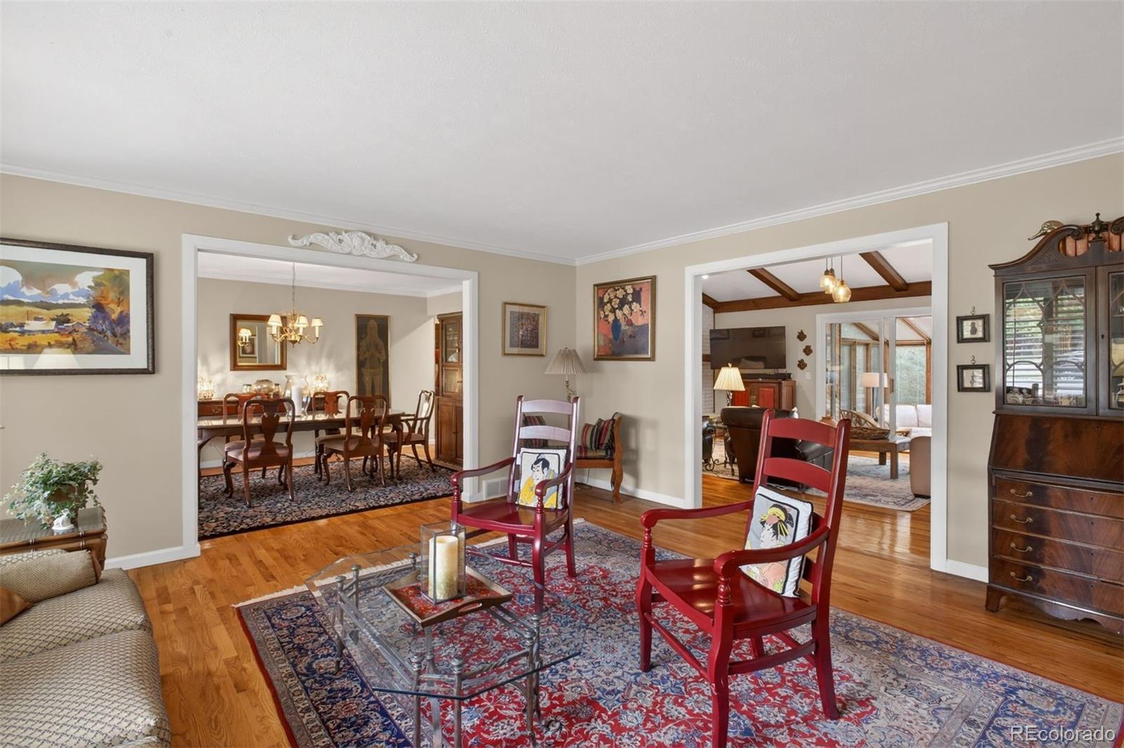 2002 Green Oaks Lane