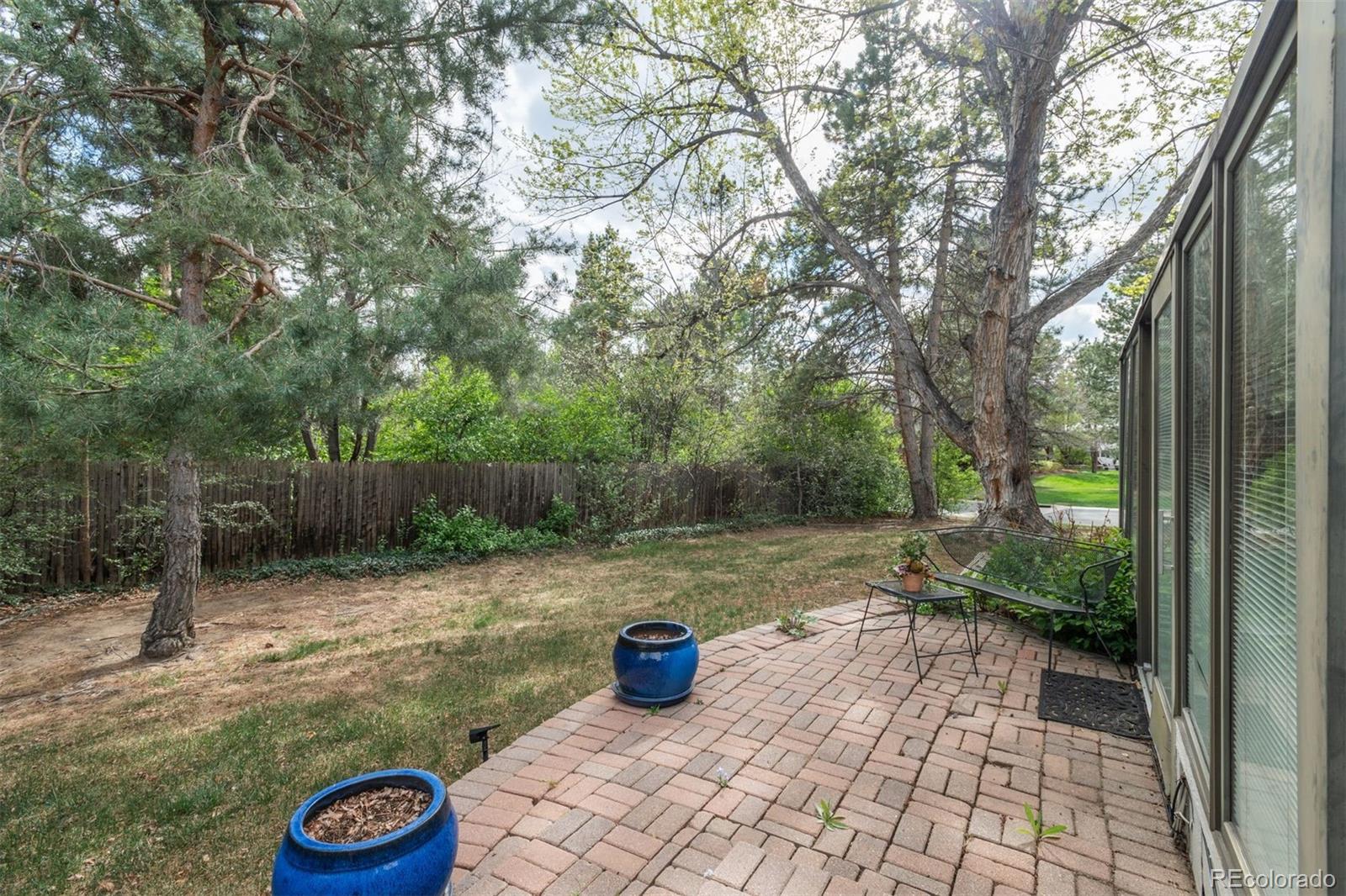 2002 Green Oaks Lane