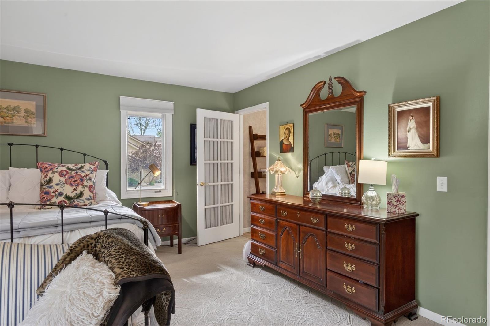 2002 Green Oaks Lane