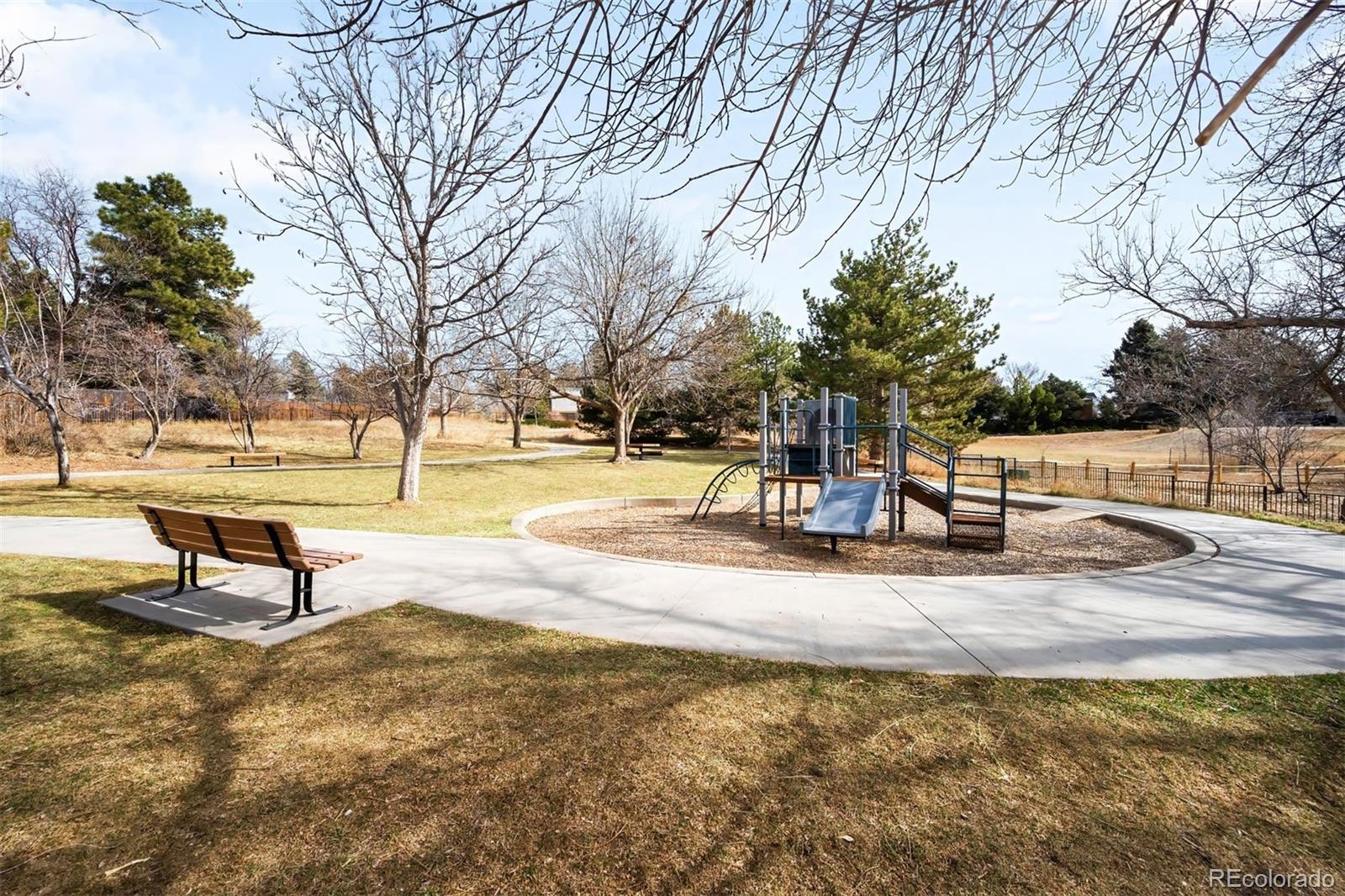 5832 S Geneva Street