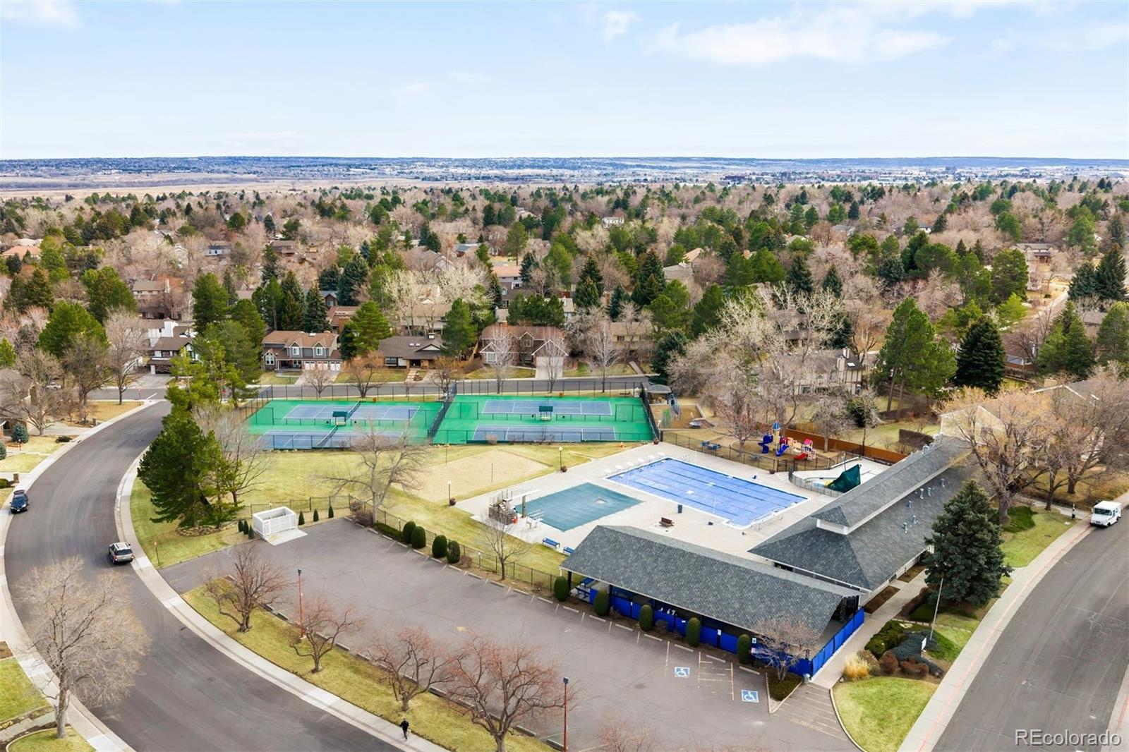 5832 S Geneva Street