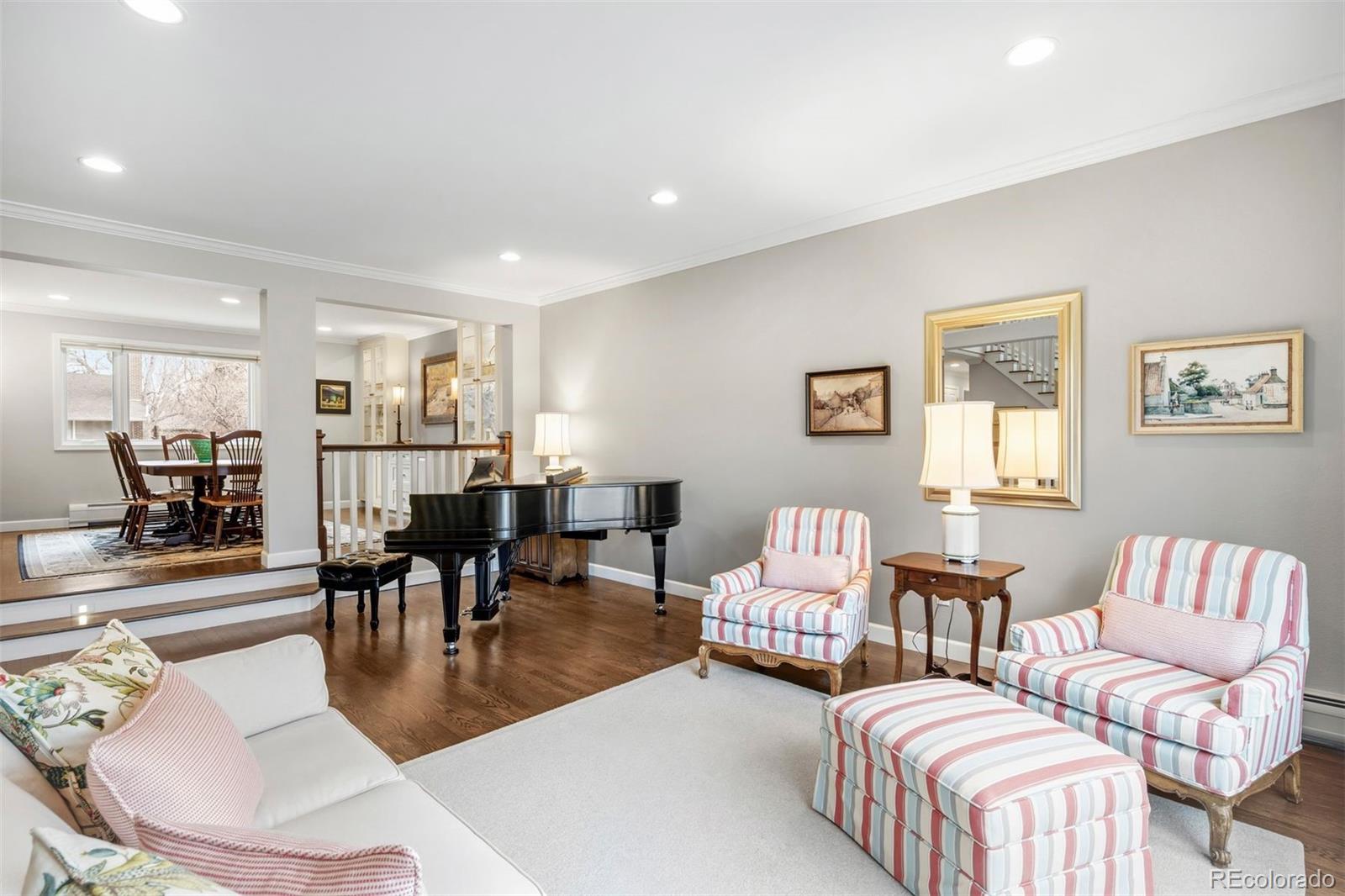 5832 S Geneva Street