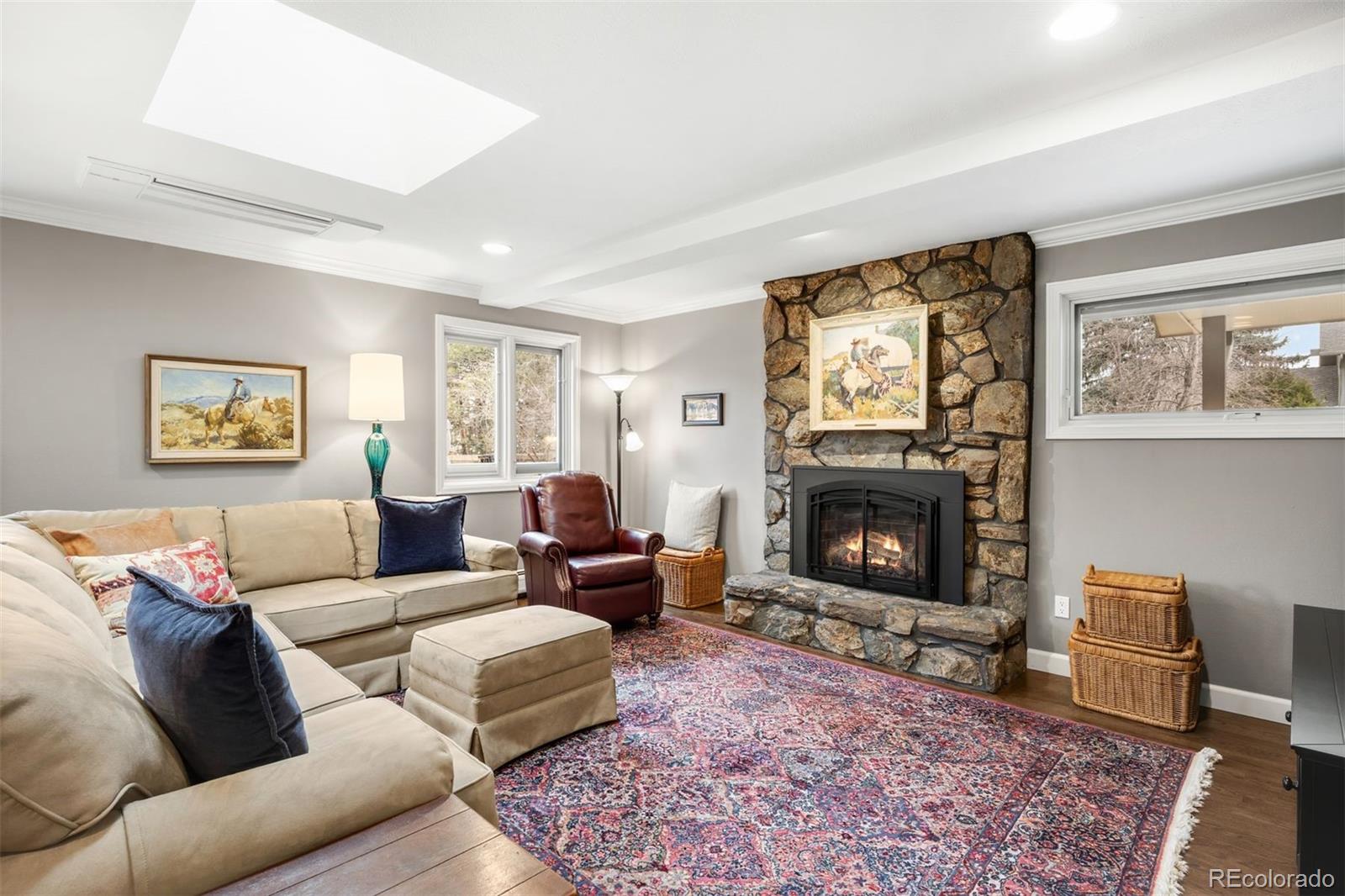 5832 S Geneva Street