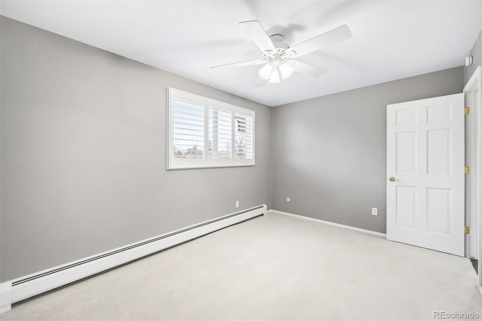 5832 S Geneva Street