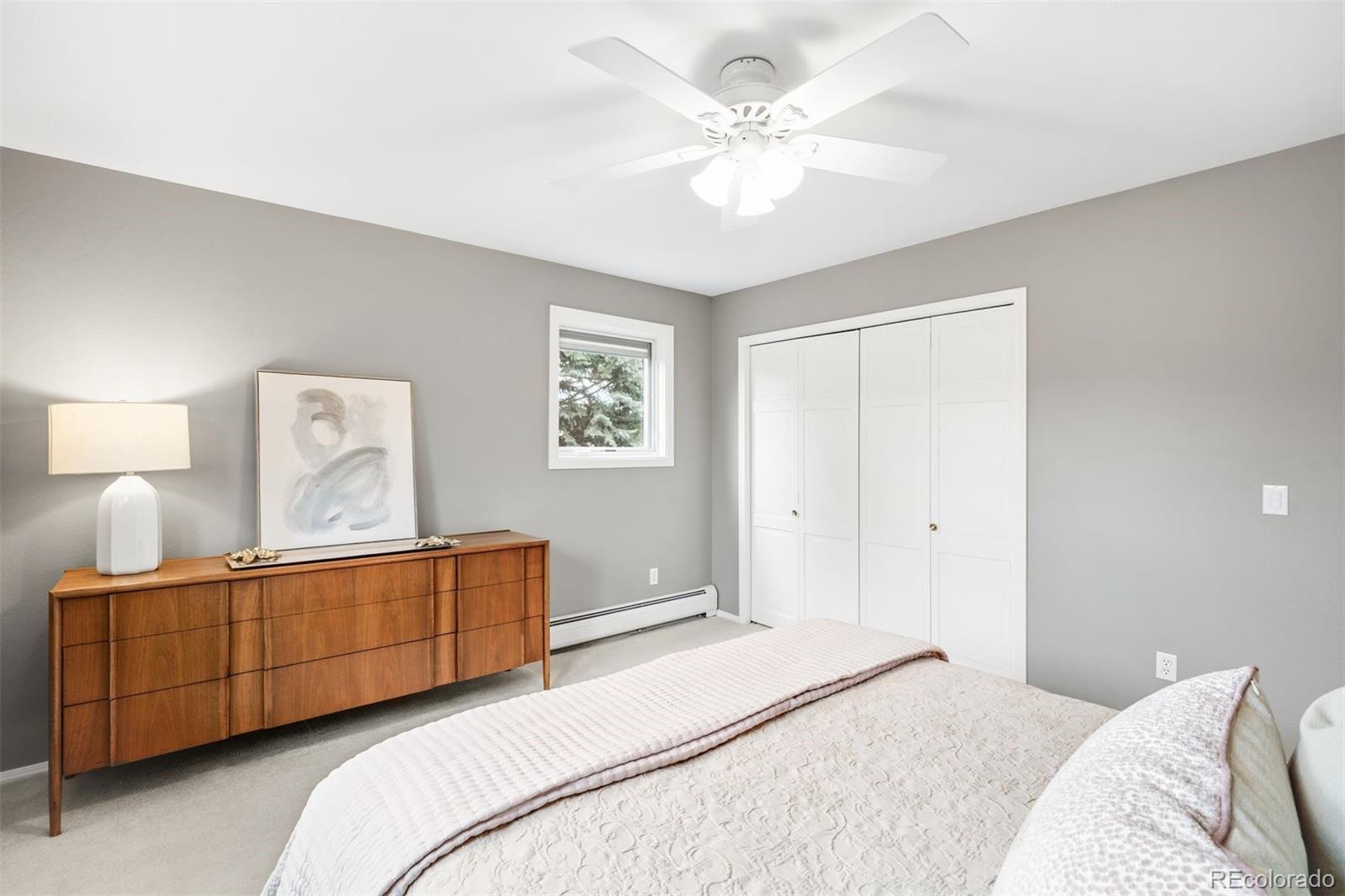 5832 S Geneva Street