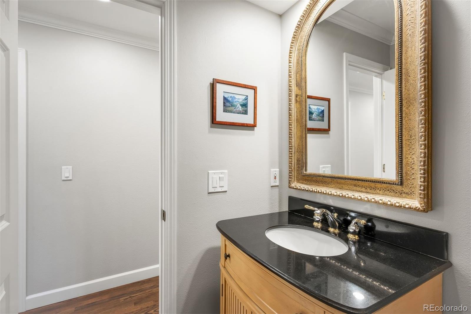 5832 S Geneva Street