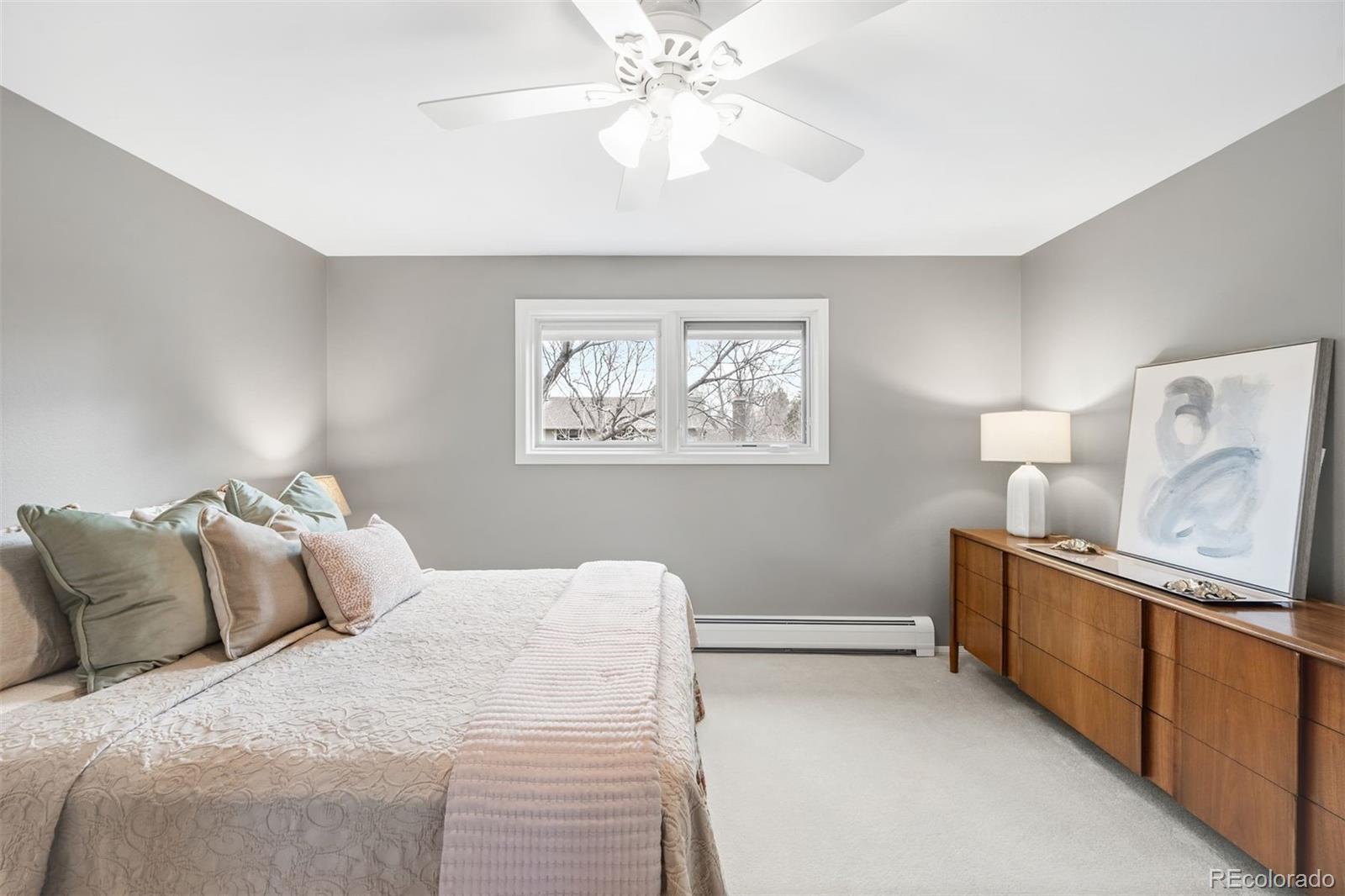 5832 S Geneva Street