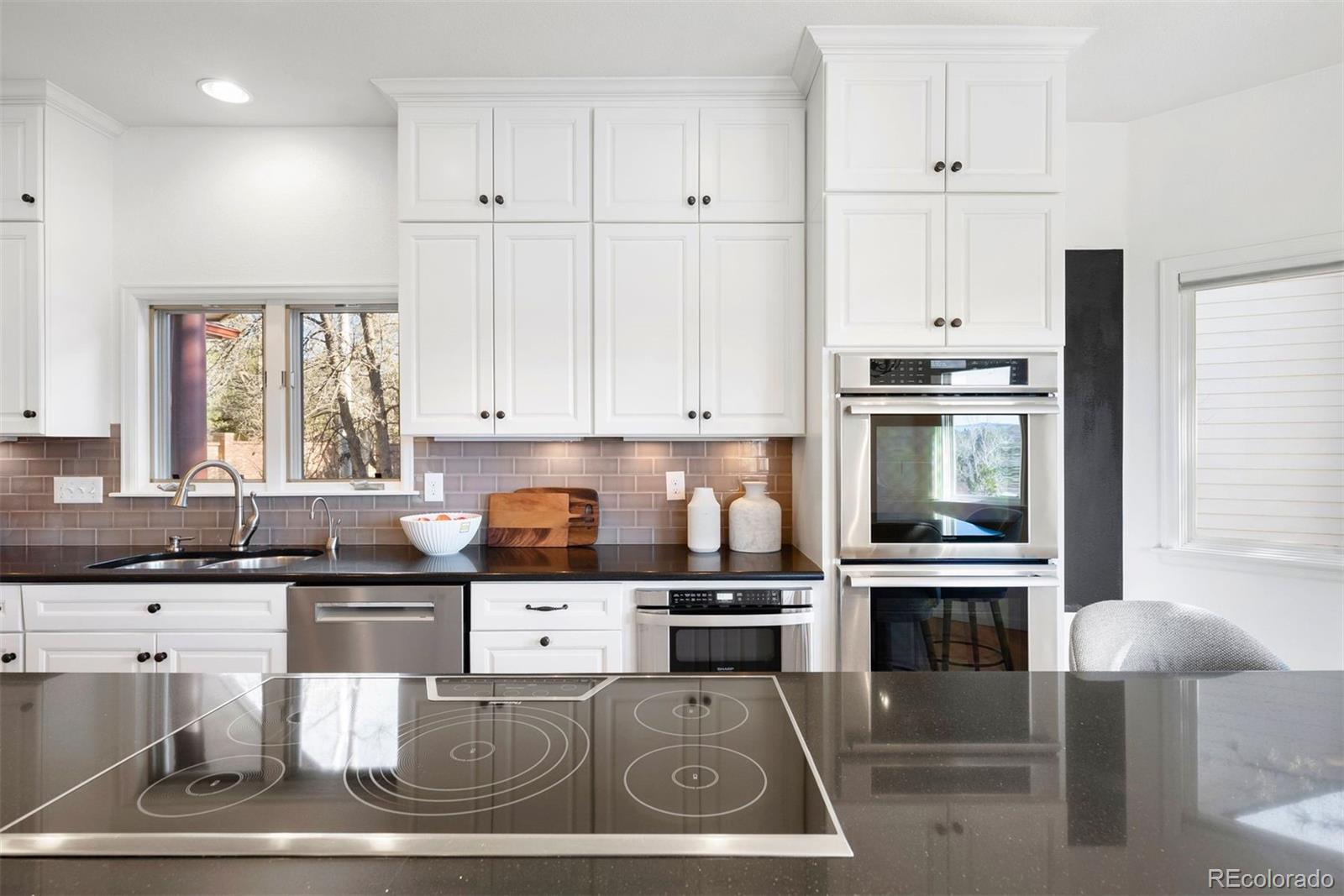 4212 E Orchard Place