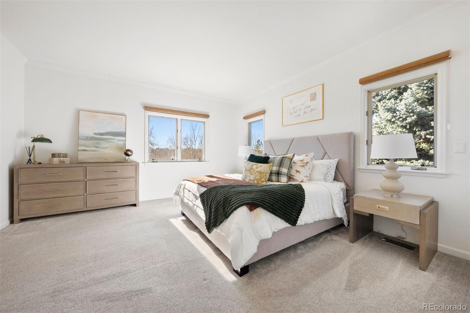 4212 E Orchard Place