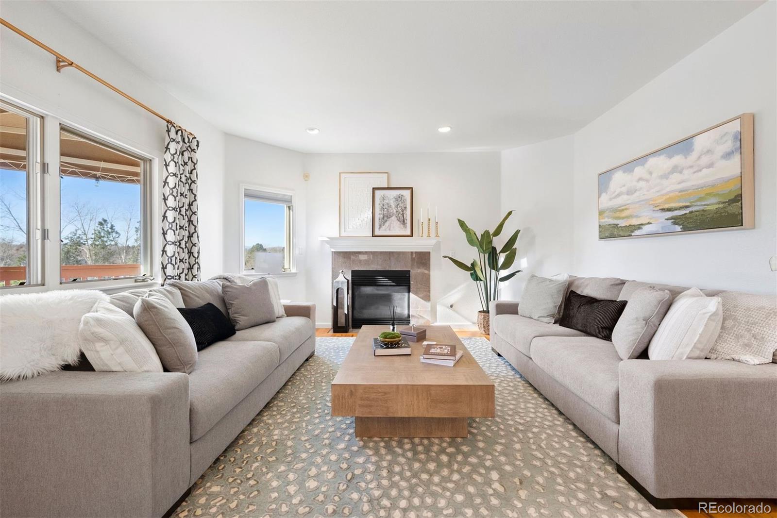 4212 E Orchard Place