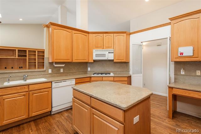 2472 W Peakview Court