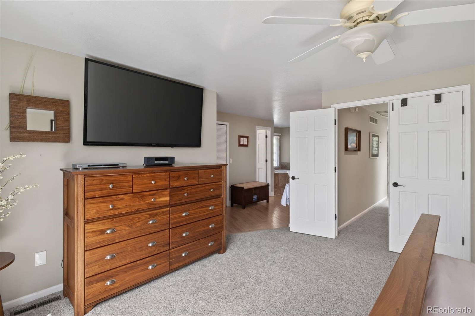 4823 E Links Circle