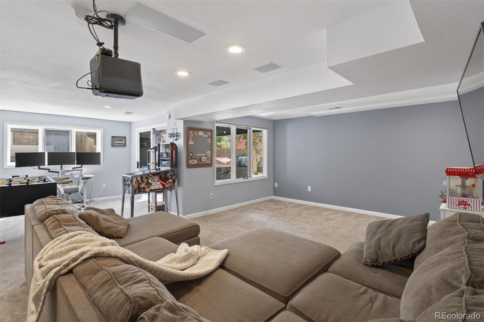 4823 E Links Circle